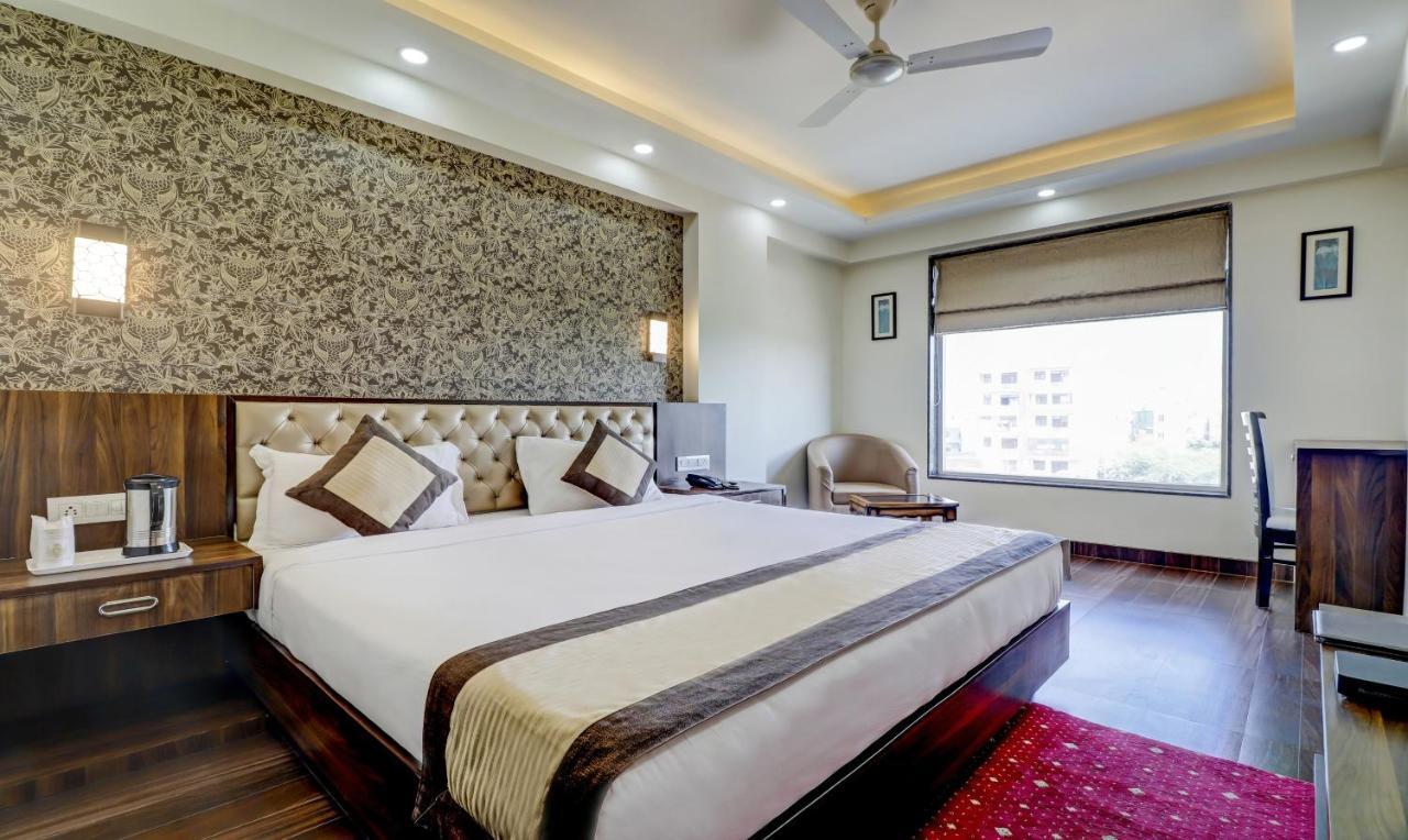 Sanskar Hotel Jaipur Eksteriør billede