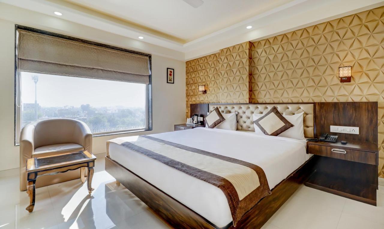 Sanskar Hotel Jaipur Eksteriør billede
