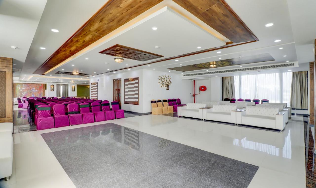 Sanskar Hotel Jaipur Eksteriør billede